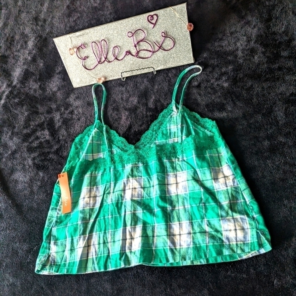 NWT Colsie Plaid Green Tank M